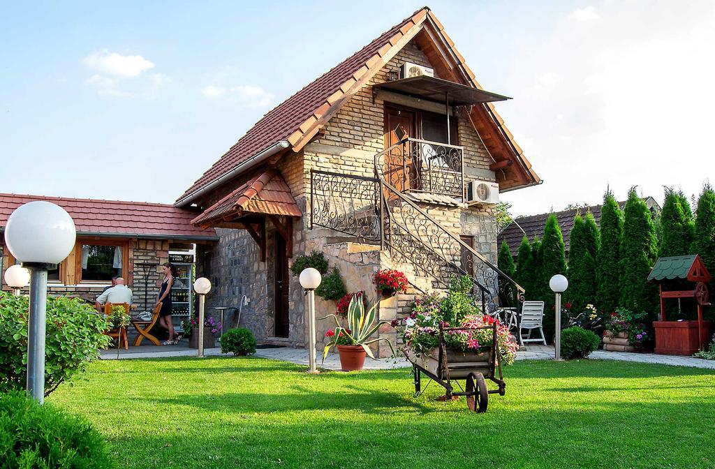 Vila Boska Palić Esterno foto